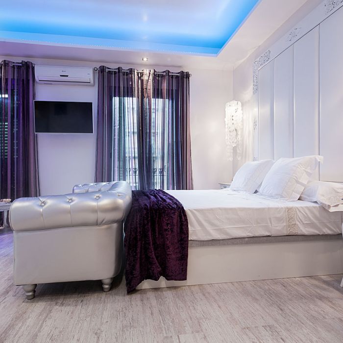 Romantic_Barcelona_Apartment-(5)