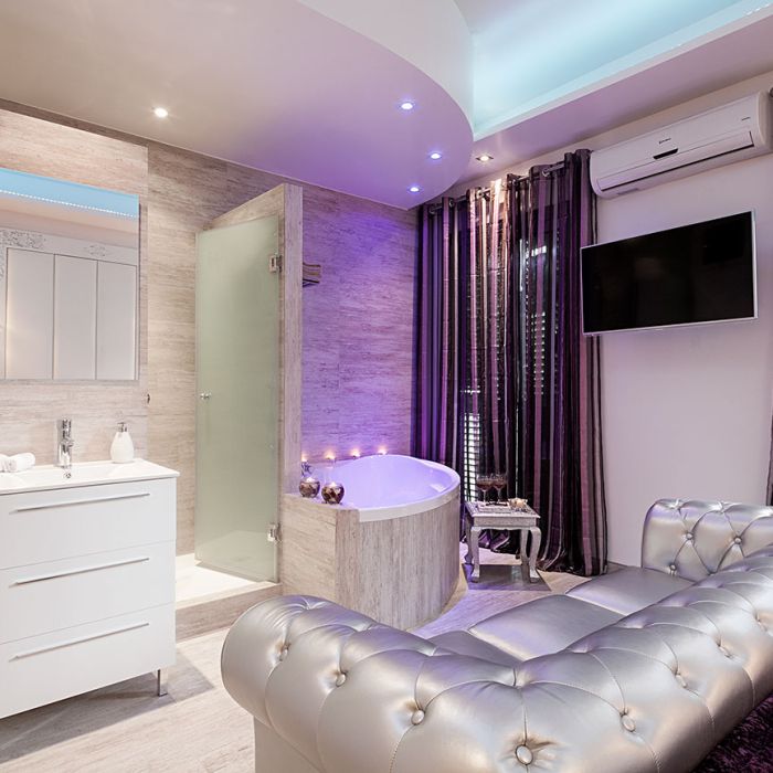 Romantic_Barcelona_Apartment-(6)